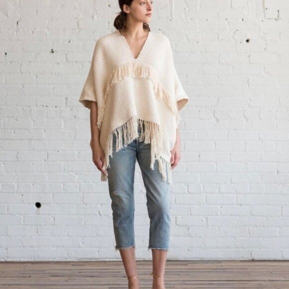 Apiece Apart New York V-Neck Fringe Poncho scandi neutral casual natural - Picture 3 of 8
